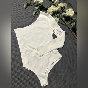 NanaMacs White Women's Top